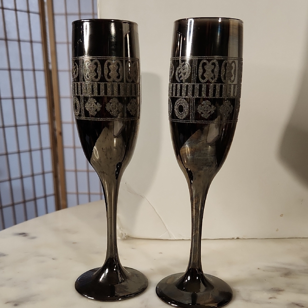 Vintage | Aztec? Silver Plated Champagne Flutes (2)